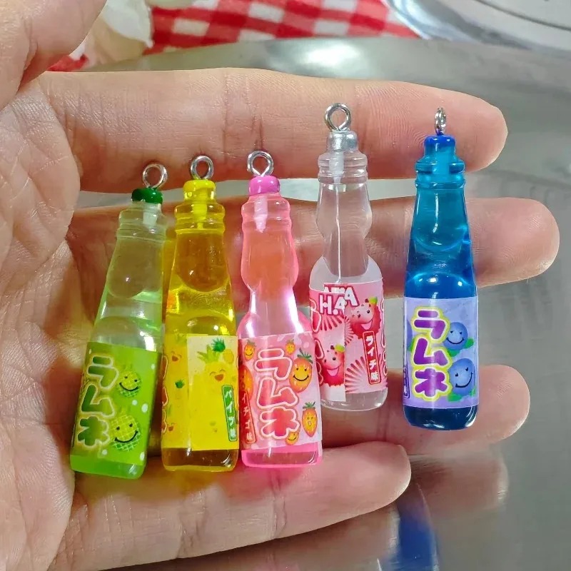 Resin Art Keychain - 10 szt. Miniaturowe zawieszki z żywicy