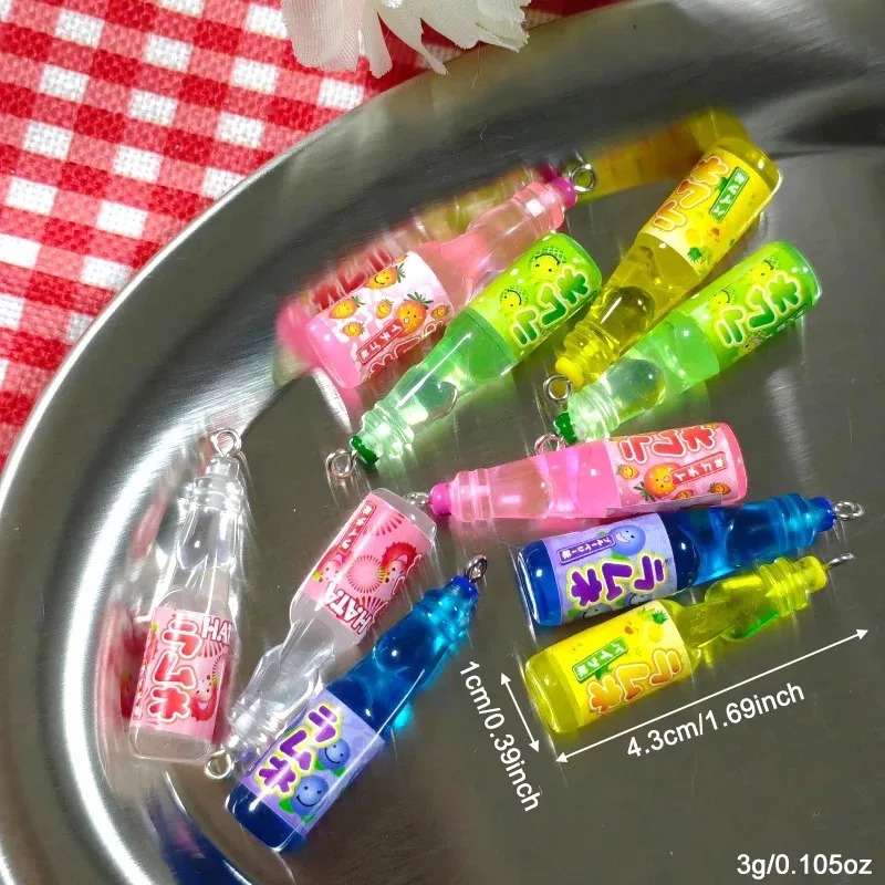 10 szt. Miniaturowe zawieszki  – Resin Art Keychain recenzja i cena