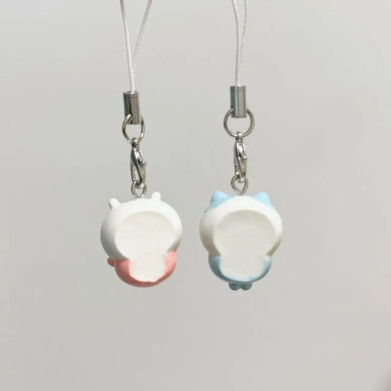 Urocza Mała Zawieszka z Żywicy – Resin Art Keychain recenzja i cena